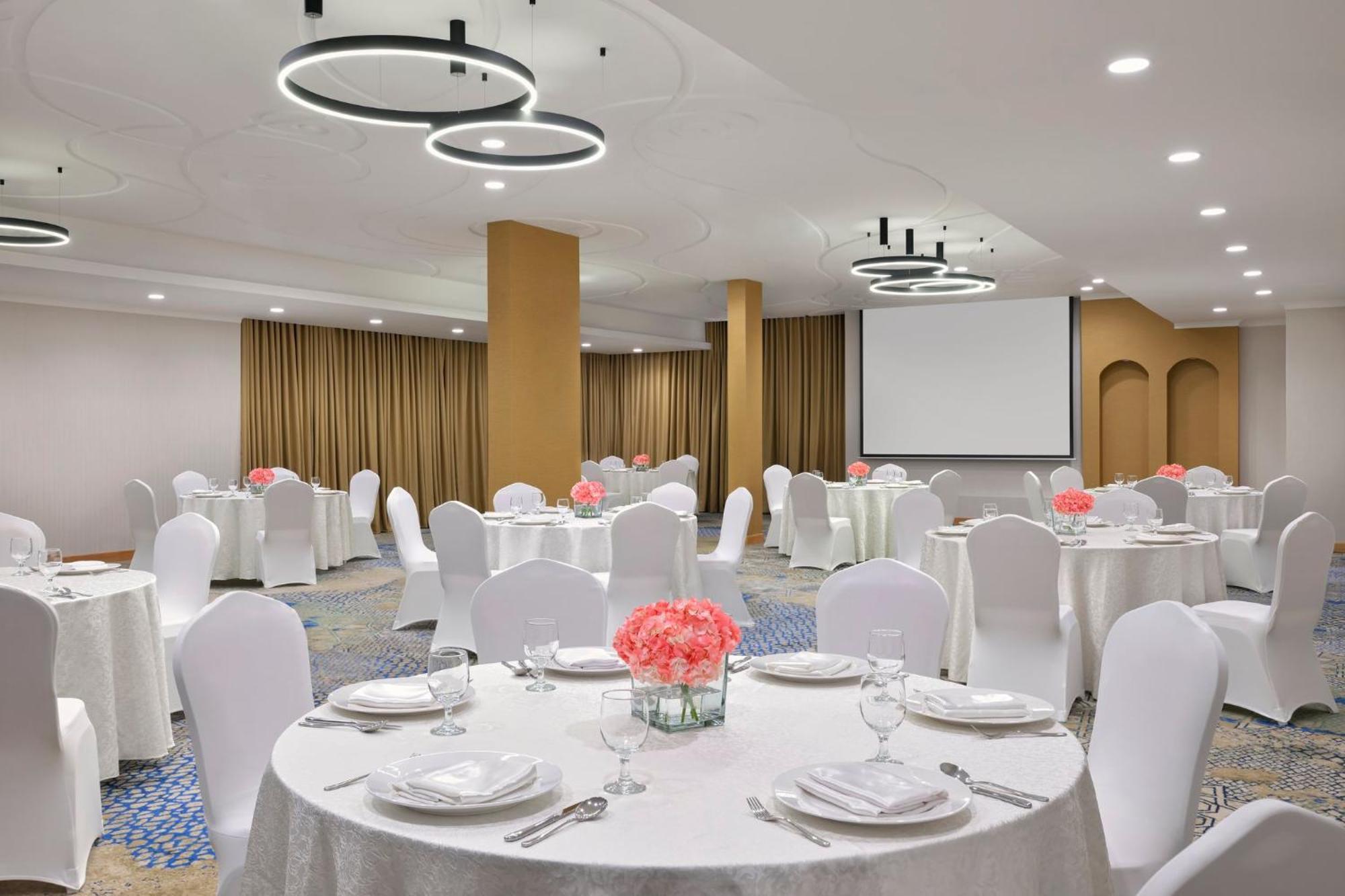 Holiday Inn Jeddah Corniche By Ihg Ngoại thất bức ảnh