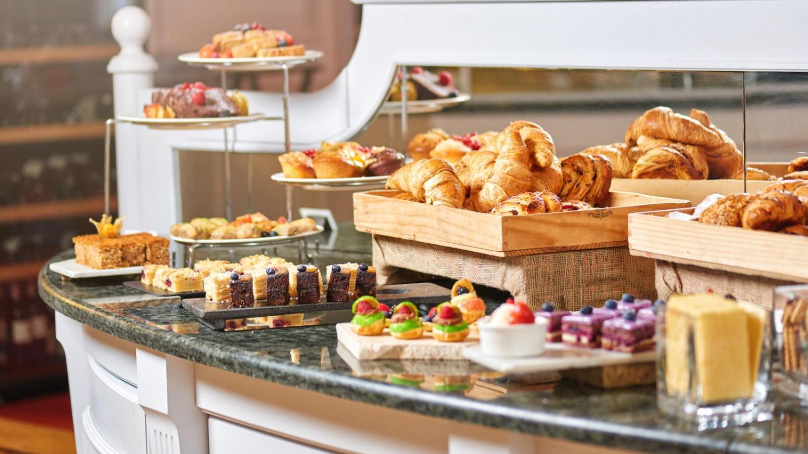 Holiday Inn Jeddah Corniche By Ihg Ngoại thất bức ảnh